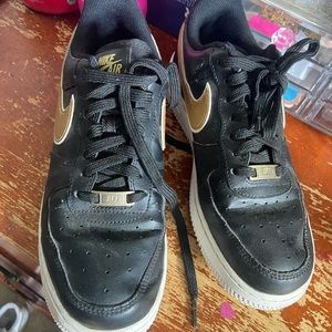 Air Force 1 black and gold